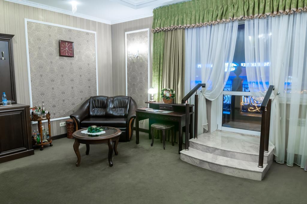 Park Hotel Zamkovy Homel Exterior foto